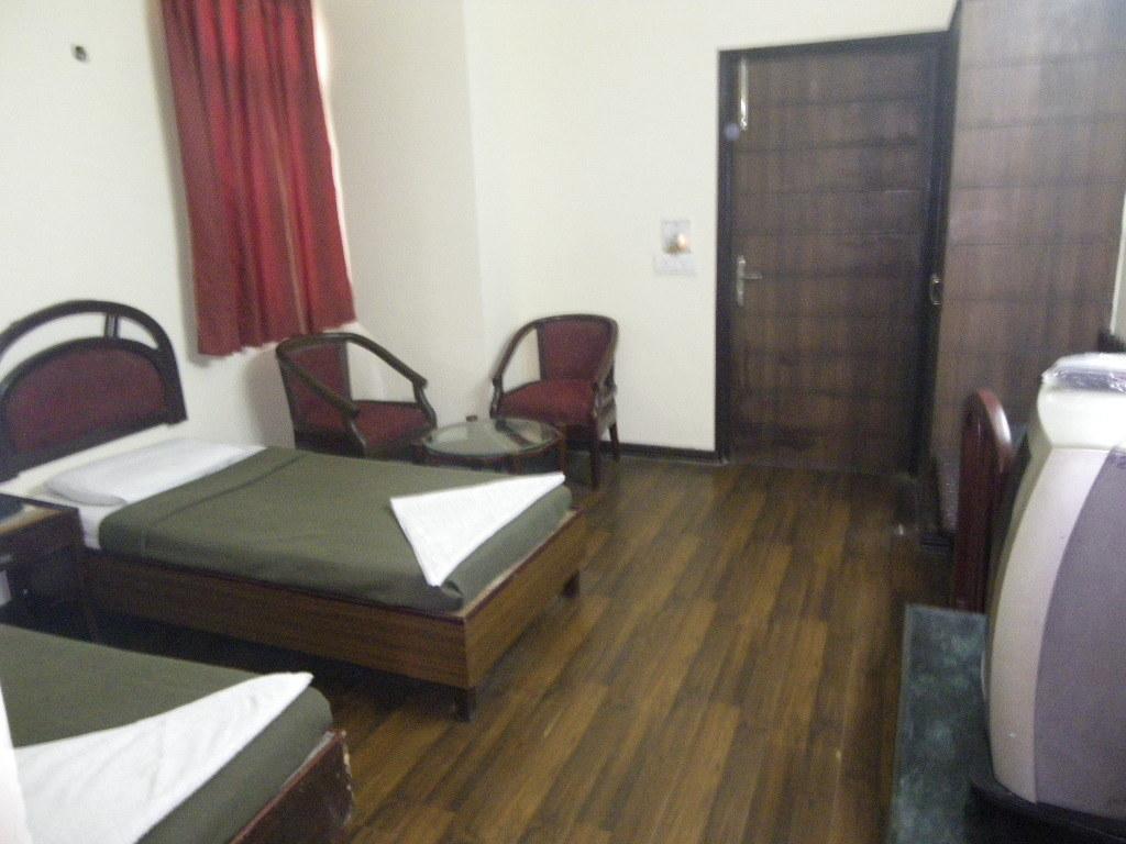 Hotel Metro Continental Delhi  Phòng bức ảnh